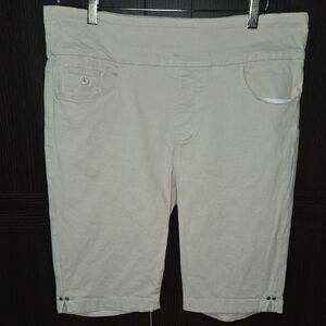 Gloria Vanderbilt Cream Women's Bermuda Shorts Elastic Waist 12 EUC